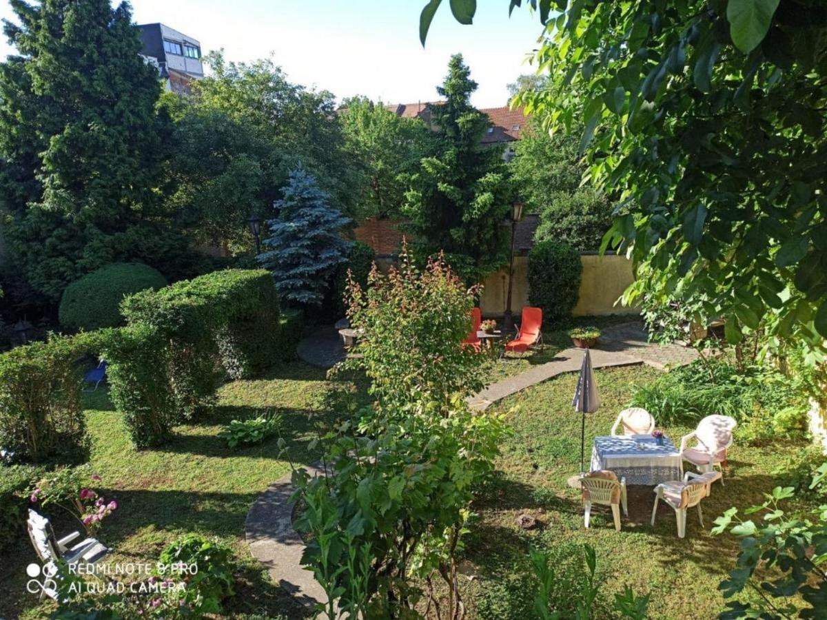 Апартаменты Cocic Garden Осиек Экстерьер фото